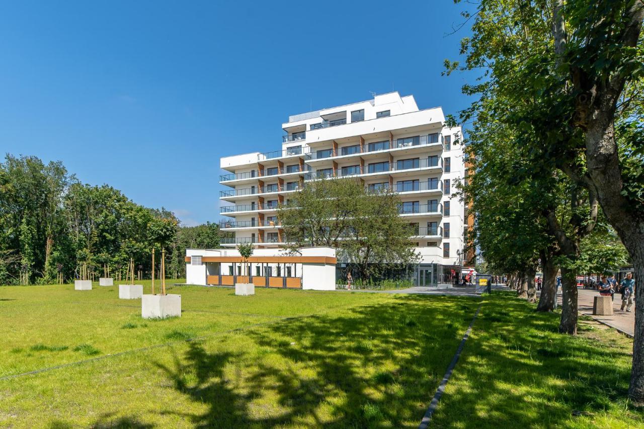 Family Holiday Apartment Aquamarina Prima By Noclegi Renters Miedzyzdroje Exteriér fotografie